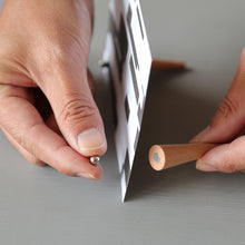 画像をギャラリービューアに読み込む, カードも写真も簡単に飾れるフォトスタンド CARLO(カルロ)