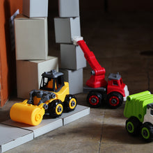 画像をギャラリービューアに読み込む, 遊び終わったら専用パッケージに収納できる知育玩具 DIY TRUCK BOX(ディーアイワイトラック ボックス)