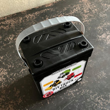 画像をギャラリービューアに読み込む, 遊び終わったら専用パッケージに収納できる知育玩具 DIY TRUCK BOX(ディーアイワイトラック ボックス)