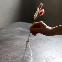 画像をギャラリービューアに読み込む, クラシカルで清楚、口元の金縁が印象的なシリーズのフラワーベース Hazel Jr.(ヘーゼル ジュニア)