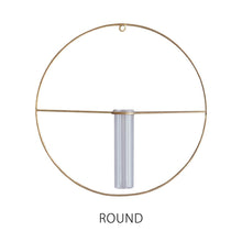 画像をギャラリービューアに読み込む, 真鍮のフォルムが印象的な壁面を彩る一輪挿し PIKE wall brass vase