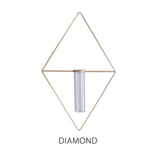 画像をギャラリービューアに読み込む, 真鍮のフォルムが印象的な壁面を彩る一輪挿し PIKE wall brass vase