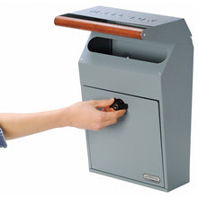 画像をギャラリービューアに読み込む, クールなカラーと木目調のハンドルがカッコ良い POST(ポスト)