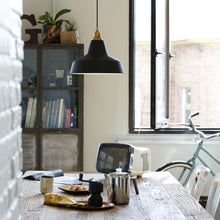 画像をギャラリービューアに読み込む, 古い海外映画のワンシーンに出てきそうな駅舎ライトをイメージした Railroad-pendant(レイルロードペンダント)