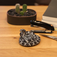 画像をギャラリービューアに読み込む, コーンスネークのリアルな生きもの造形マグネット REPTILES MAG CORN SNAKE(レプタイルズ マグ コーンスネーク)