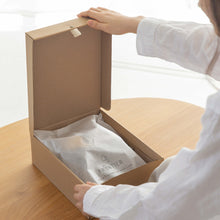 画像をギャラリービューアに読み込む, 靴屋さんがつくった室内を”歩く”ことを考えたスリッパ room's(ルームズ)