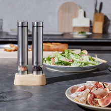画像をギャラリービューアに読み込む, ハンディサイズでコンパクトな電動ミル Russell Hobbs Salt & Pepper Mill Mini(ラッセルホブス ソルト&ペッパー ミニ)