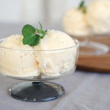 画像をギャラリービューアに読み込む, アイスクリームやデザート、果物、前菜などを盛り付けるのにぴったりの脚付きスコングラス スコン アイスクリームグラス