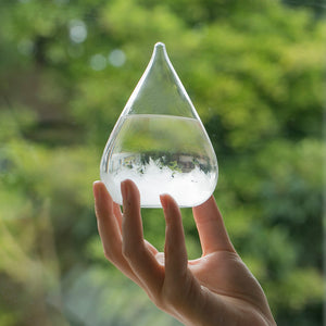 天候の変化で結晶の形が変わる しずく型のオブジェ Tempo Drop mini(テンポ ドロップ ミニ)