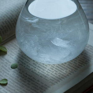 天候の変化で結晶の形が変わる しずく型のオブジェ Tempo Drop mini(テンポ ドロップ ミニ)