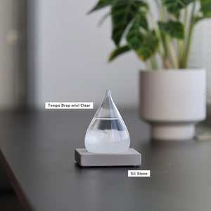 天候の変化で結晶の形が変わる しずく型のオブジェ Tempo Drop mini(テンポ ドロップ ミニ)
