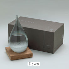 画像をギャラリービューアに読み込む, 天候の変化で結晶の形が変わる しずく型のオブジェ Tempo Drop(テンポ ドロップ)