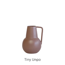 画像をギャラリービューアに読み込む, アイアンの質感が特徴的 Valente Unpo(ヴァレンテ ウンポ)