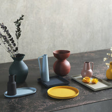 画像をギャラリービューアに読み込む, アイアンの質感が特徴的 Valente Unpo(ヴァレンテ ウンポ)