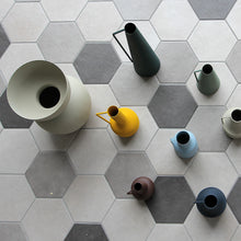 画像をギャラリービューアに読み込む, アイアンの質感が特徴的 Valente Unpo(ヴァレンテ ウンポ)