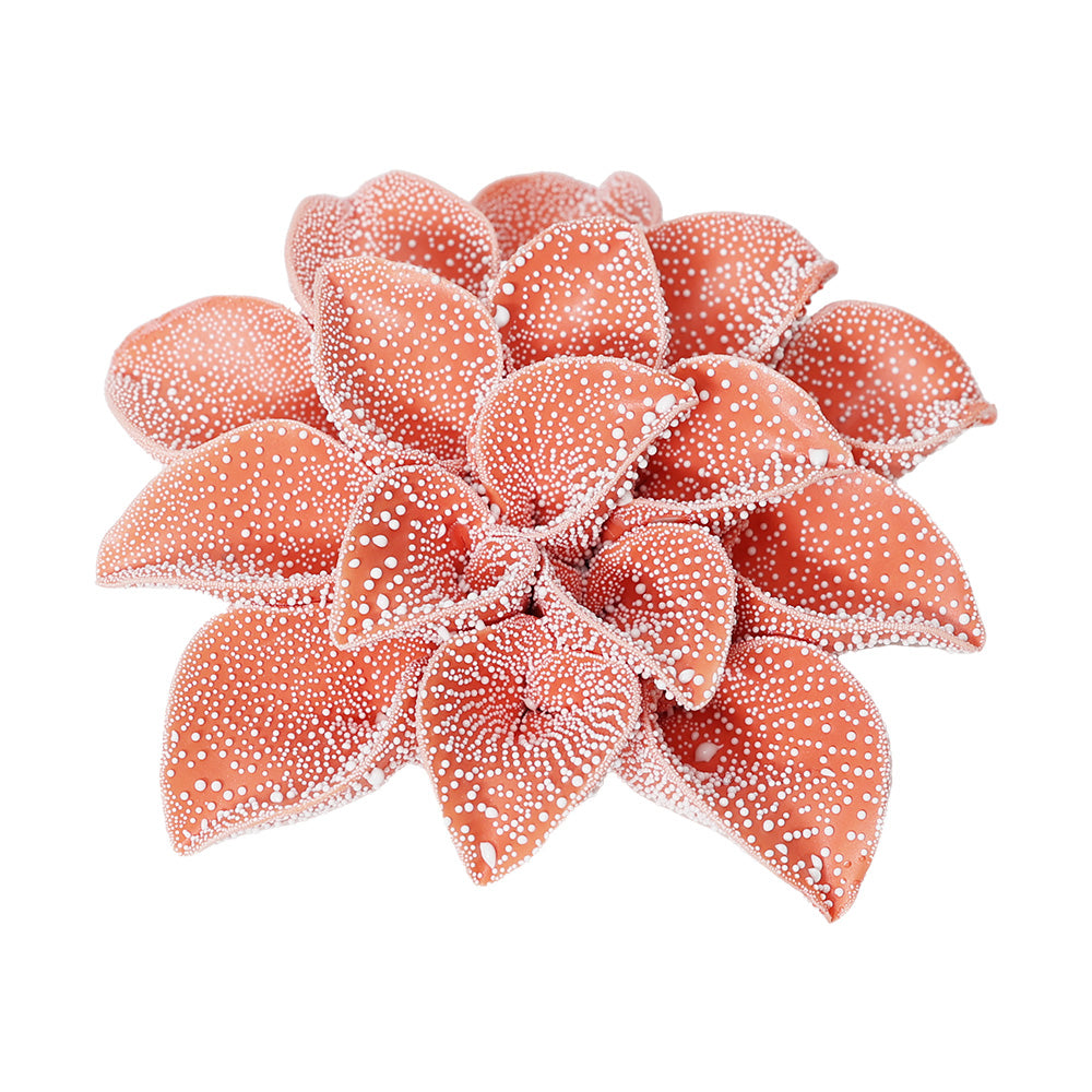 重厚な質感の中に、精密な造形美が際立つ異世界に咲くオブジェ Abyssal