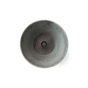 自然環境に近い状態を表現できるプランター ART STONE（アートストーン）