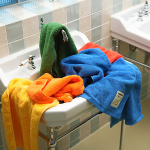ふわふわの肌触りが特徴で洗濯時の変形が少ないカラータオル BANACO ROUCO COLOR TOWEL
