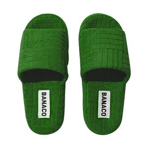やわらかいテリー素材でふんわりした快適な履き心地のスリッパ BANACO VIVID TERRY ROOM SLIPPER