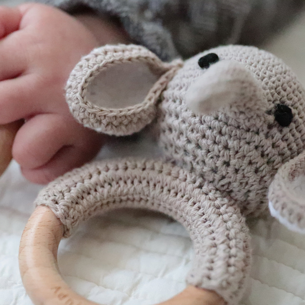 リンリンと音が鳴るかぎ編みされたあみぐるみラトル BEBE ANIMAL（べべ