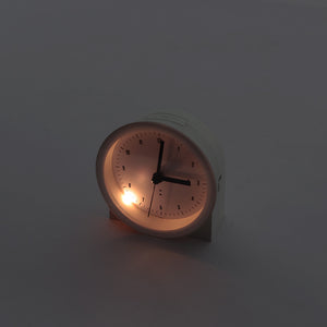 最小限で正確に 生活に溶け込むミニマルな電波時計 BEZEL（ベゼル）