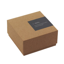 画像をギャラリービューアに読み込む, 最小限で正確に 生活に溶け込むミニマルな電波時計 BEZEL（ベゼル）
