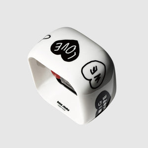 【予約商品】手のひらサイズの愛らしいキューブ型デスククロック Bmix Studio INAP EDITION CUBE CLOCK