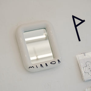 【予約商品】素材の持つ程よい重厚感とクリーンな光沢感が上品なミラー Bmix Studio INAP EDITION O'MIRROR SQUARE