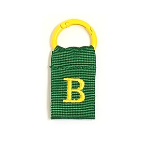 厚みのあるタフなナイロンテープを使用した COLLEGE LETTER TAG（カレッジレタータグ）
