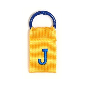 厚みのあるタフなナイロンテープを使用した COLLEGE LETTER TAG（カレッジレタータグ）