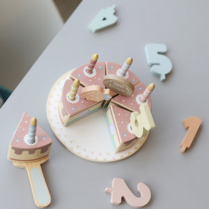 毎日が記念日気分 木のぬくもりを感じるマイケーキ CUTTING BIRTHDAY CAKE（カッティング バースデー ケーキ）