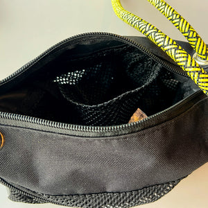 中心部分が伸びて容量が増えるメッシュバッグ CYCLE BAG MESH MINI