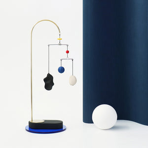 審美的なオブジェにディフューザー機能が備わったインテリアモビール Diffuser Desk Mobile／BLUE BALCONY