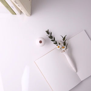 ボールペンであり、一輪挿しでもある doodoo VASE Desk Pen