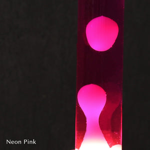点灯すると呼吸をするように流動的に形を変えながらコンクリートの筒を行き来する Dripping Lamp（ドリッピングランプ）