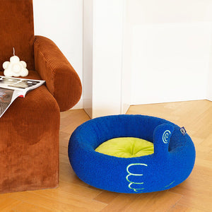 ユニークなジェスチャーデザインのふわふわ猫用ベッド FINGERS PET BEDS
