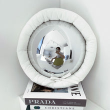 画像をギャラリービューアに読み込む, 魚眼レンズのような鏡 MIHOMIDU Fisheye cushion mirror（フィッシュアイクッションミラー ）
