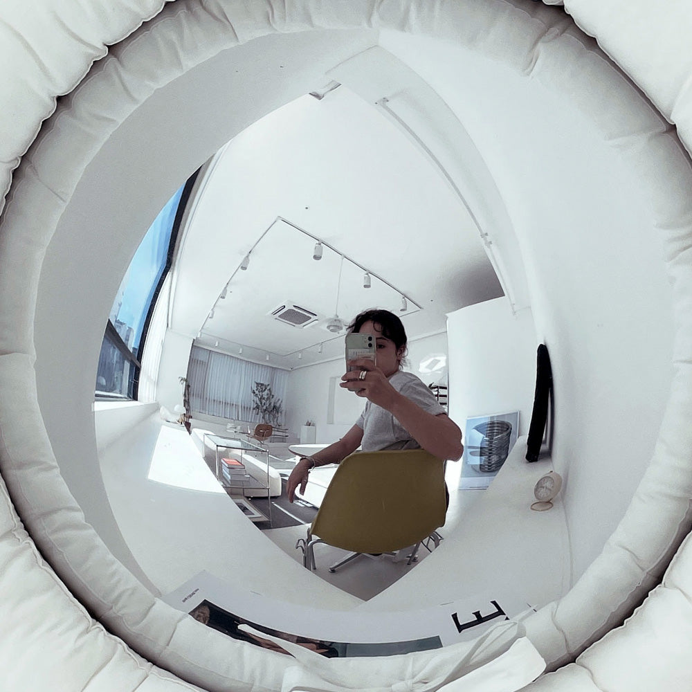 魚眼レンズのような鏡 MIHOMIDU Fisheye cushion mirror（フィッシュ