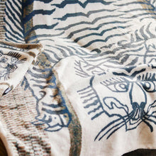 画像をギャラリービューアに読み込む, 柔らかな手触りが心地よい 90×150cmの大判サイズ FLANNEL FLEECE BLANKET（フランネル フリースブランケット）
