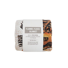 画像をギャラリービューアに読み込む, 柔らかな手触りが心地よい 90×150cmの大判サイズ FLANNEL FLEECE BLANKET（フランネル フリースブランケット）
