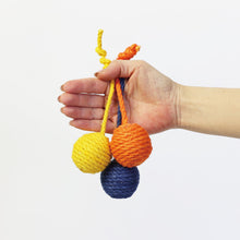 画像をギャラリービューアに読み込む, 壁やドアノブに掛けられるペット用おもちゃ FUNNY SISAL ROPE BALLS
