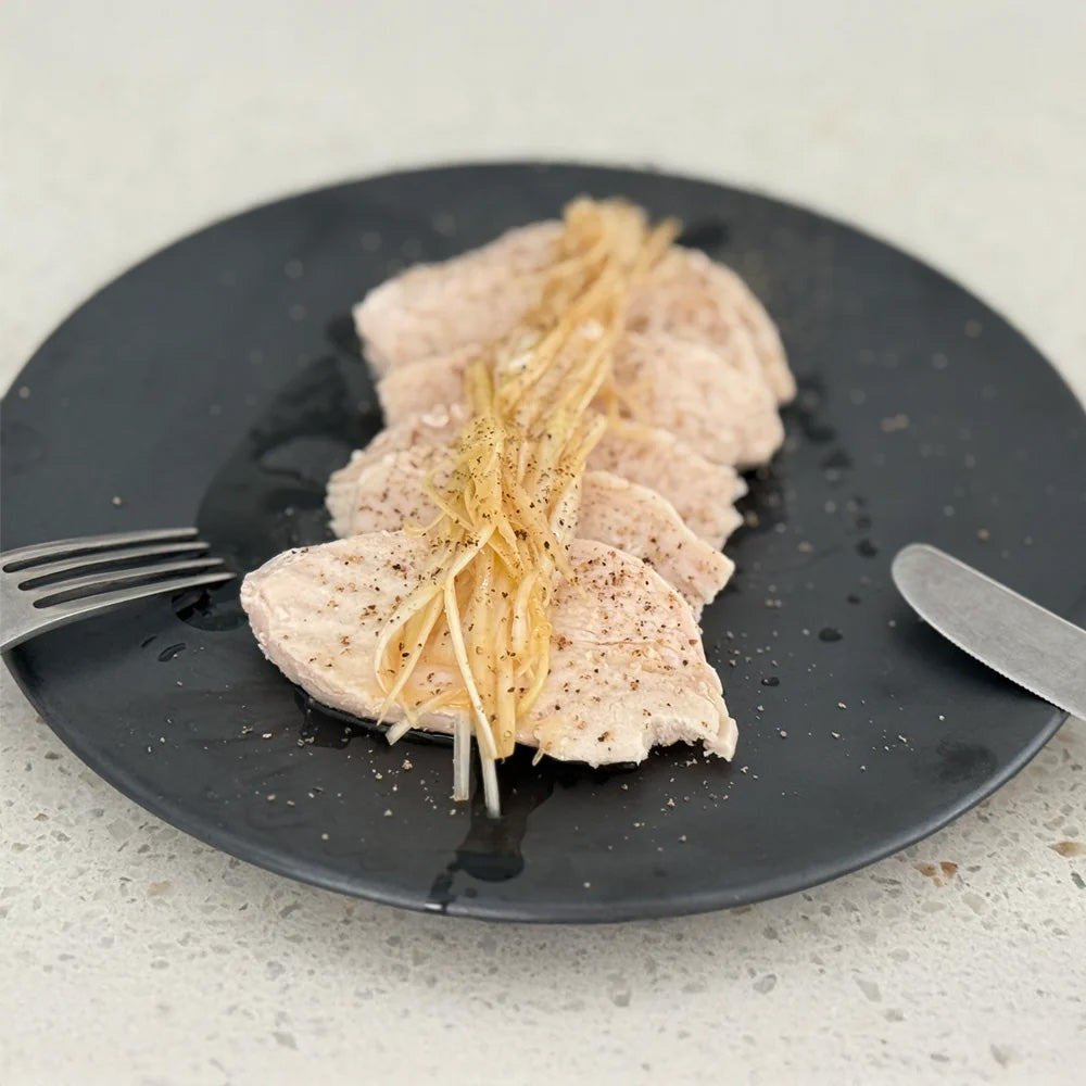 テーブルや食空間に彩りを添える信楽焼のお皿 HARVEST kuro – MAG