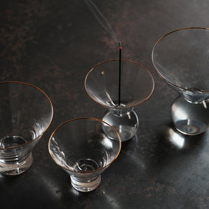 燃え尽きるまでの儚さを優雅な時間にするインセンスホルダー Hazel Alle a te（ヘーゼル ア ラーテ）