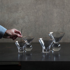 燃え尽きるまでの儚さを優雅な時間にするインセンスホルダー Hazel Alle a te（ヘーゼル ア ラーテ）