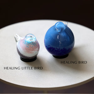 丸くてかわいい小鳥たちをモチーフとしたガラス製のインテリアオブジェランプ HEALING LITTLE BIRD（ヒーリング リトル バード）