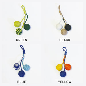 壁やドアノブに掛けられるペット用おもちゃ JUTE ROPE TOY