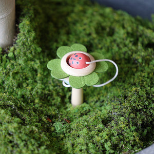 花と昆虫、小鳥たちが織りなす楽しさ！お子様の初めてのけん玉 KENDAMA BABY（ケンダマ ベビー）
