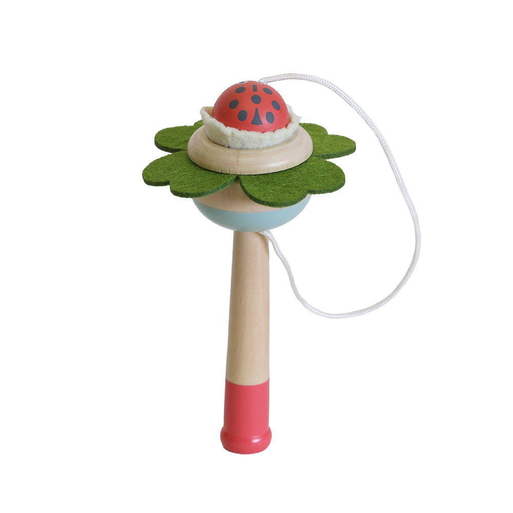 花と昆虫、小鳥たちが織りなす楽しさ！お子様の初めてのけん玉 KENDAMA
