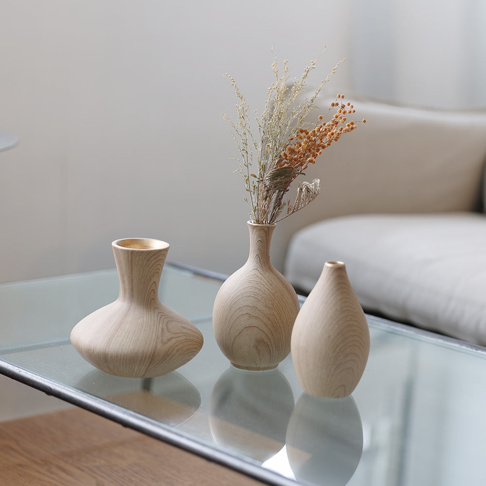 木の模様を丁寧にプリントした陶器製の一輪挿し KOKKOLA（コッコラ