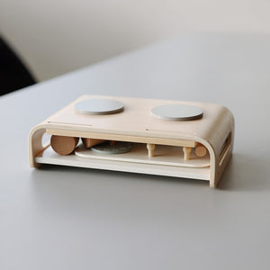 音も動きも楽しい、お子さまの創造力を引き出す木製のキッチンセット KURUKURU COOKER（クルクル クッカー）